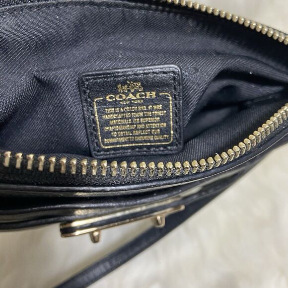 Coach Swagger Swingpack Crossbody Purse Handbag Black Gold Womens - Picture 9 of 12